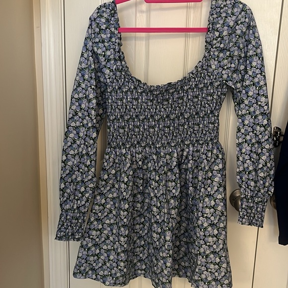 Floral Long Sleeve Dress - Picture 4 of 5